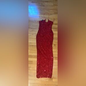 Sexy sparkling dress with slit on the side